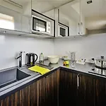 מלון דירות Adagio Centre