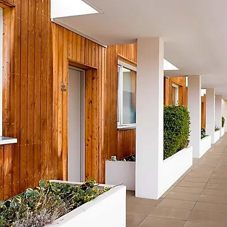 Adagio Centre شقة فندقية