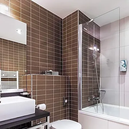 Adagio Centre شقة فندقية غرونوبل