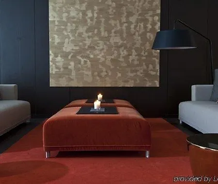 Hotel apartamentowy Adagio Centre 3*