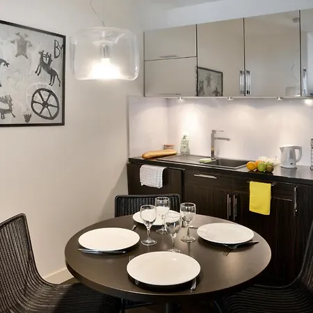 Adagio Centre شقة فندقية