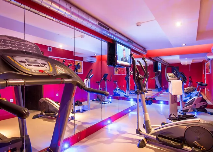 מלון דירות Adagio Centre