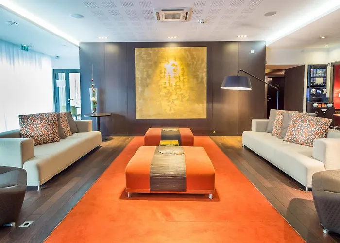 Hotel apartamentowy Adagio Centre 3*