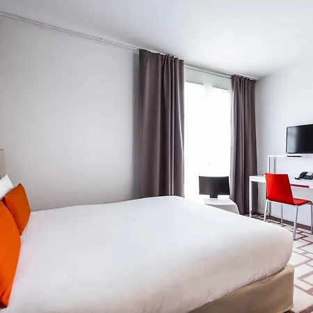 Aparthotel Adagio Centre 3*