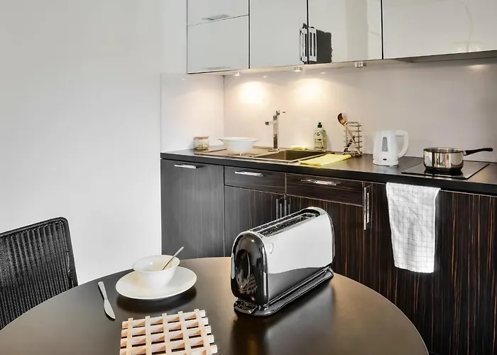 Adagio Centre شقة فندقية 3*